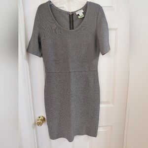 Carmen Marc Valvo Gray Scoop Neck Midi Sheath Dress